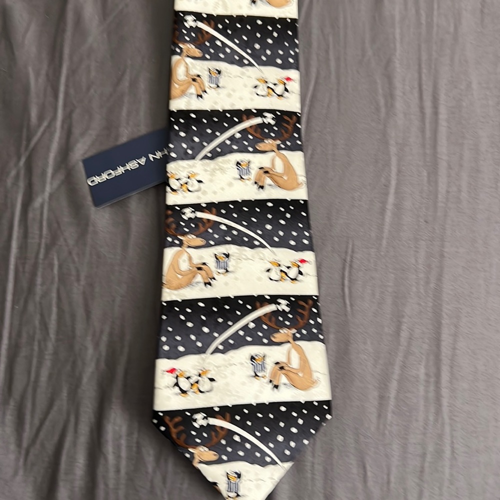 John Ashford Christmas tie